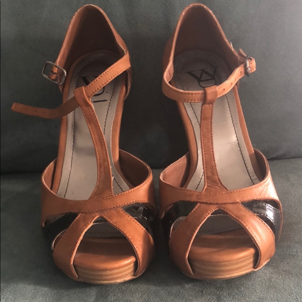 Women’s heels size 36 (Euro) size 6 (USA)